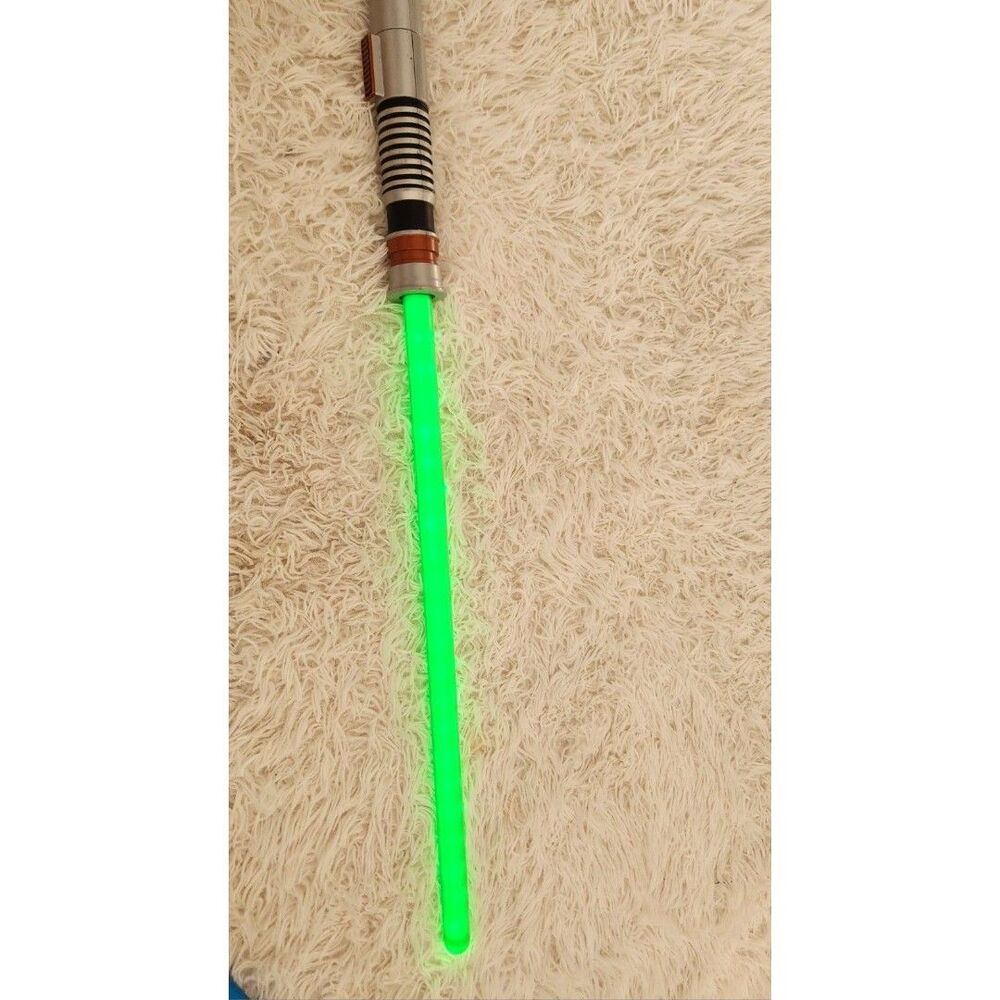 Rare Disney Star Wars Hasbro Lucasfilm Blade Builders Green Lightsaber Skywalker